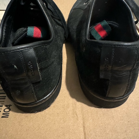Mens Gucci black suede sneaked size 11. Used - Picture 2 of 5